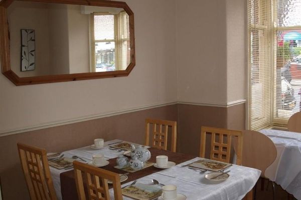 Hotel Sea Dogs Guest House (Scarborough)